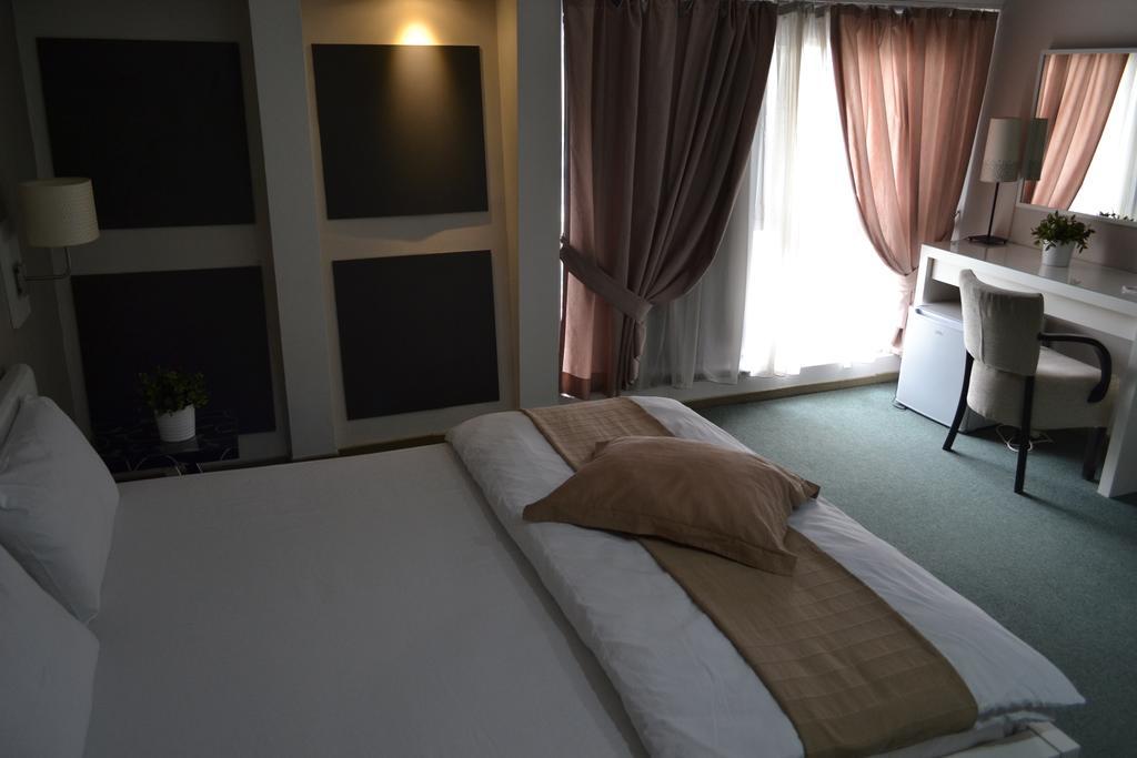 Guesthouse City Central International Скоп'є Екстер'єр фото