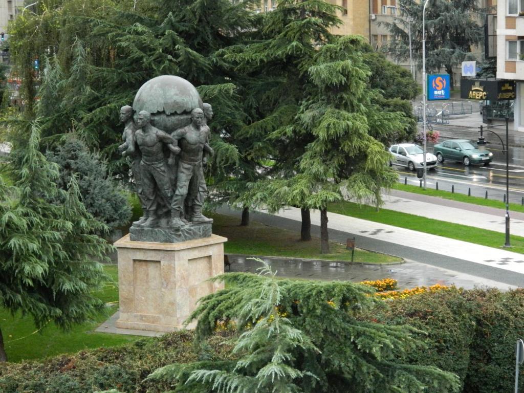 Guesthouse City Central International Скоп'є Екстер'єр фото
