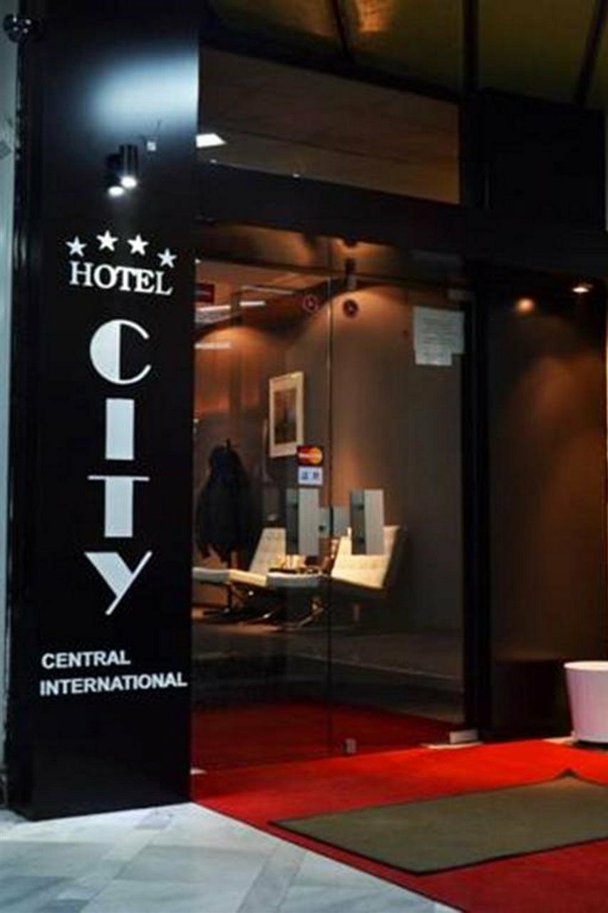 Guesthouse City Central International Скоп'є Екстер'єр фото